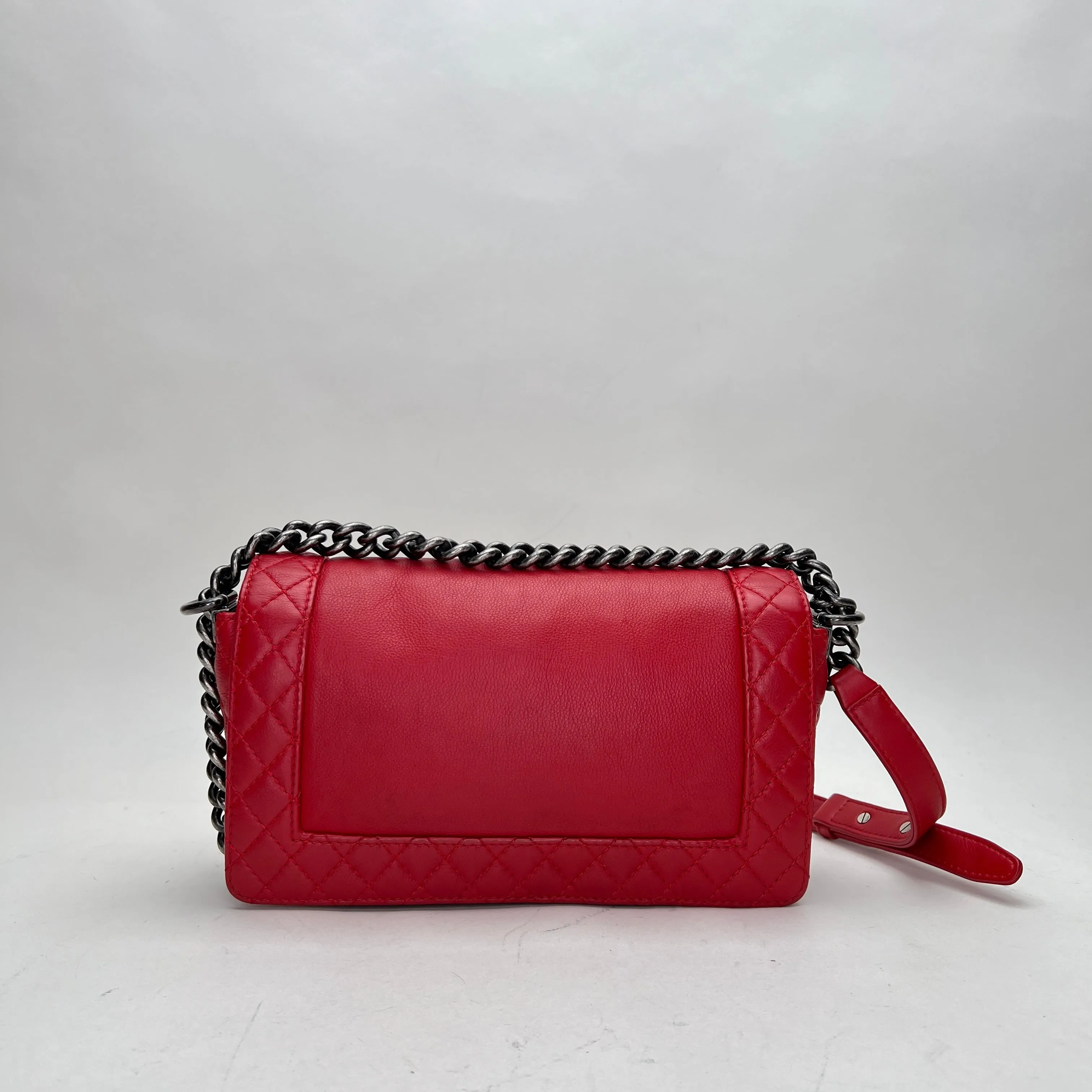 Boy Old Medium Red Shoulder Bag in Calfskin, Ruthenium hardware