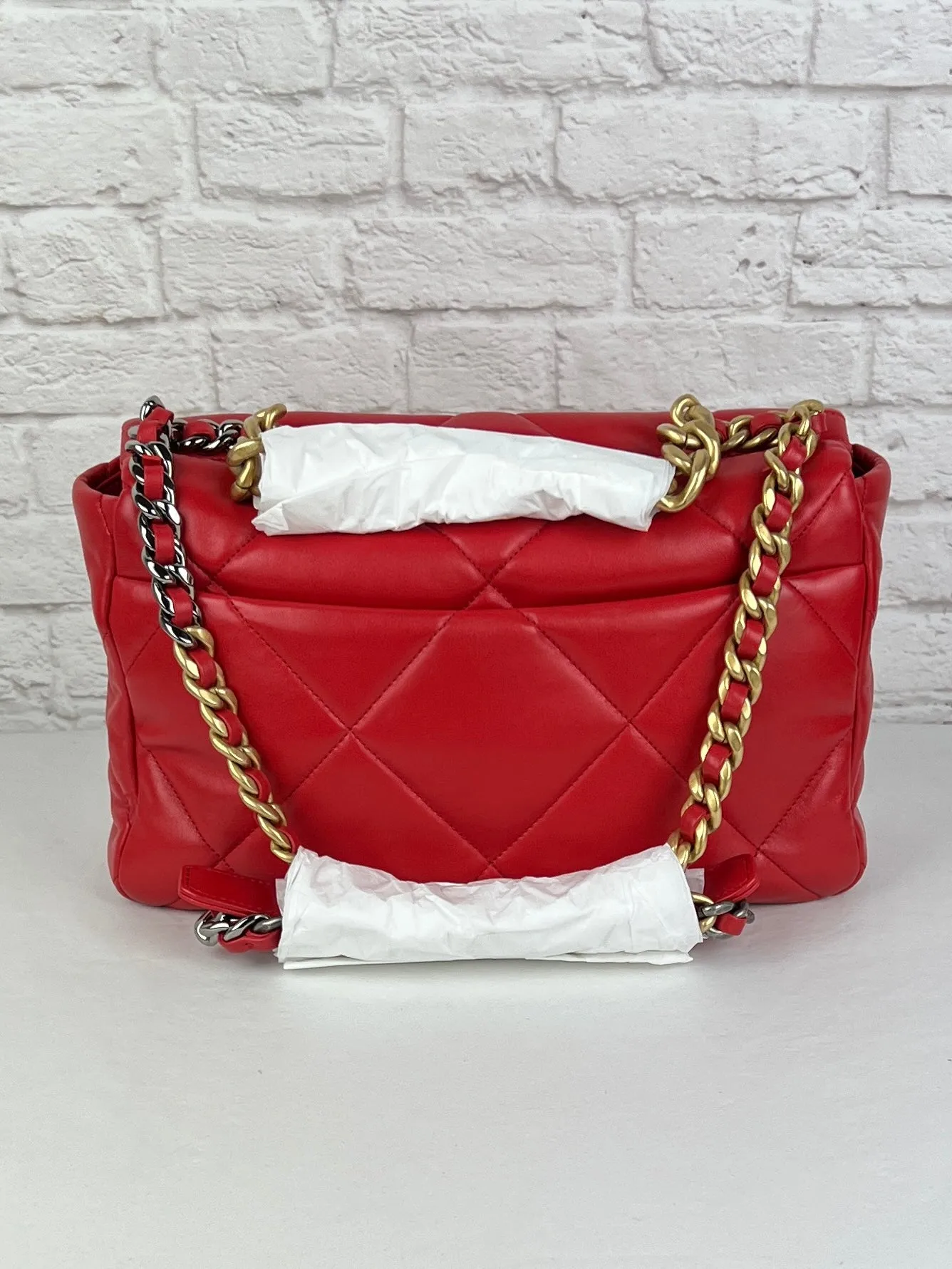 Chanel 19 Lage Quilted Handbag, NEW, RED