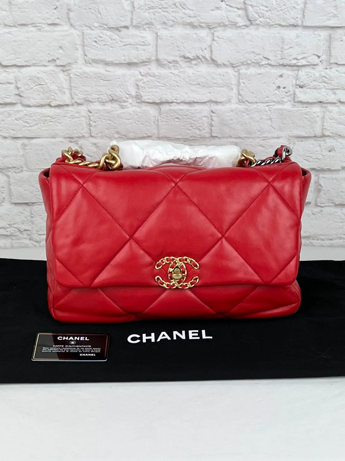 Chanel 19 Lage Quilted Handbag, NEW, RED