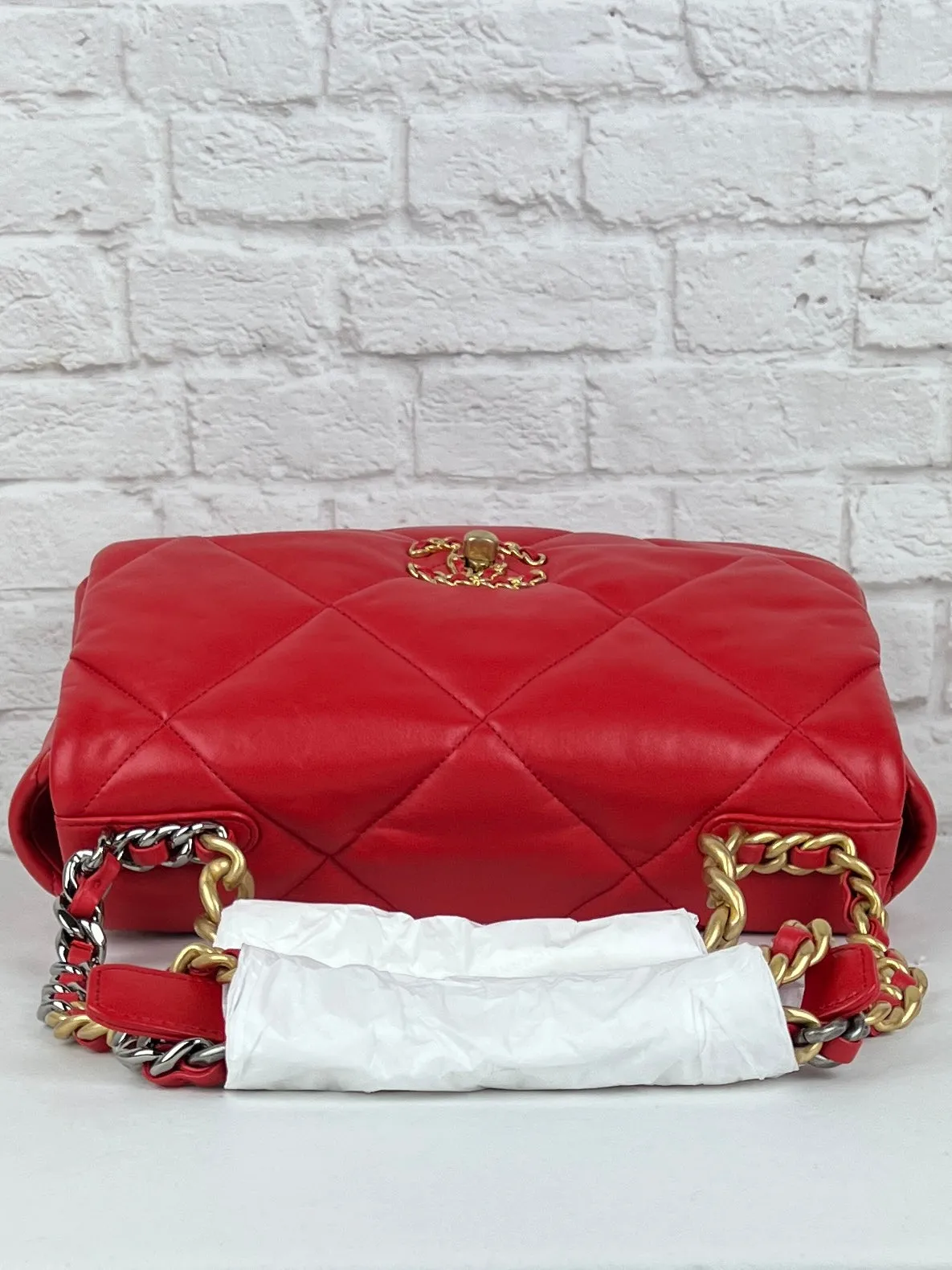 Chanel 19 Lage Quilted Handbag, NEW, RED