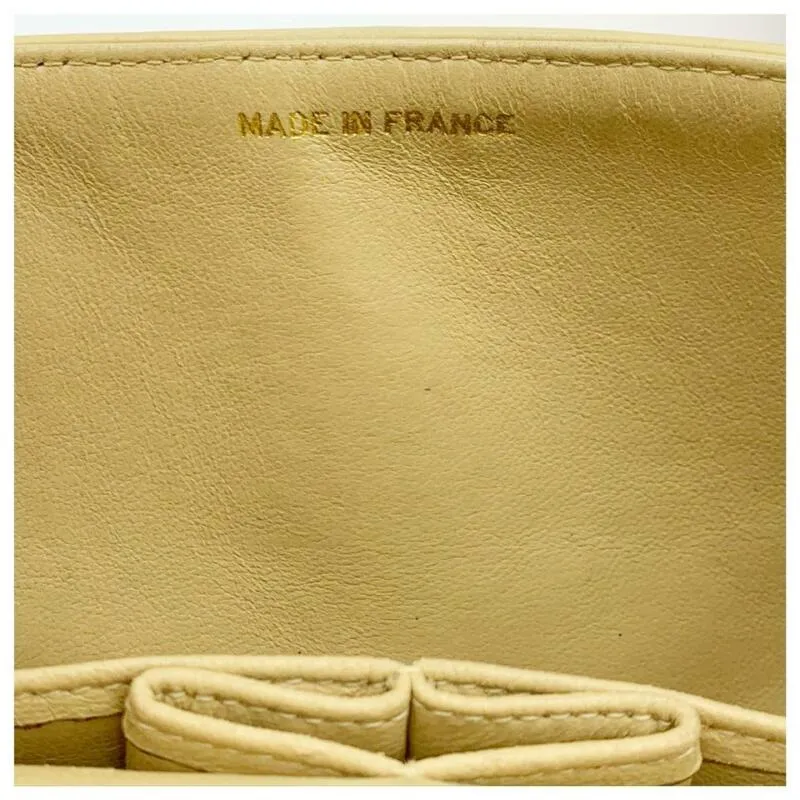 Vintage Chanel Double Flap Medium Shoulder Bag in Luxurious Beige Lambskin Leather with Chain Strap