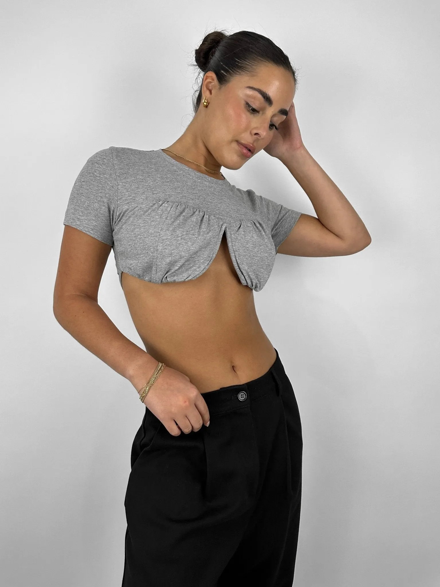 Crew Neck Cropped Underwire Tee