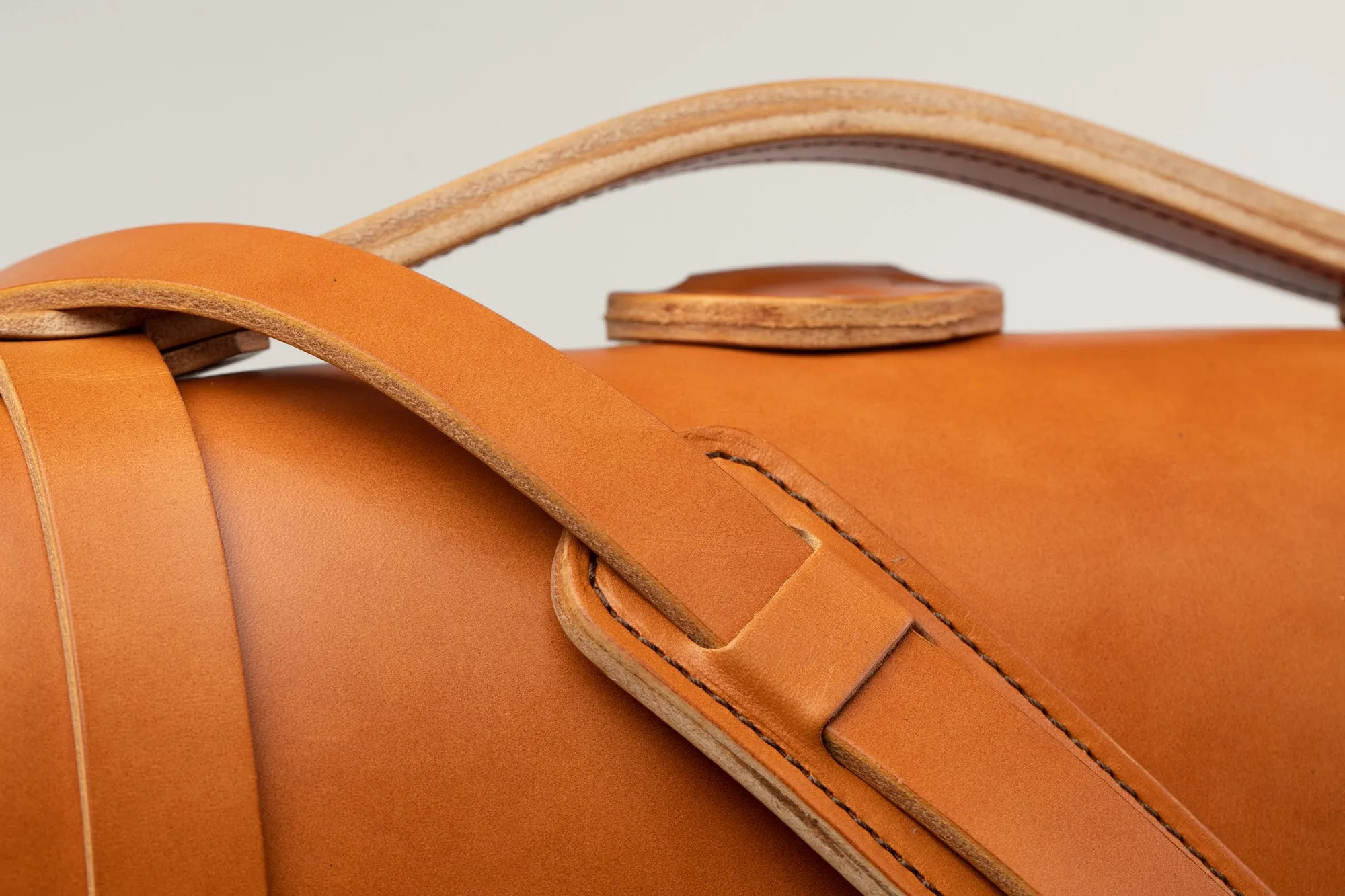 Porter Satchel // Tan Bridle