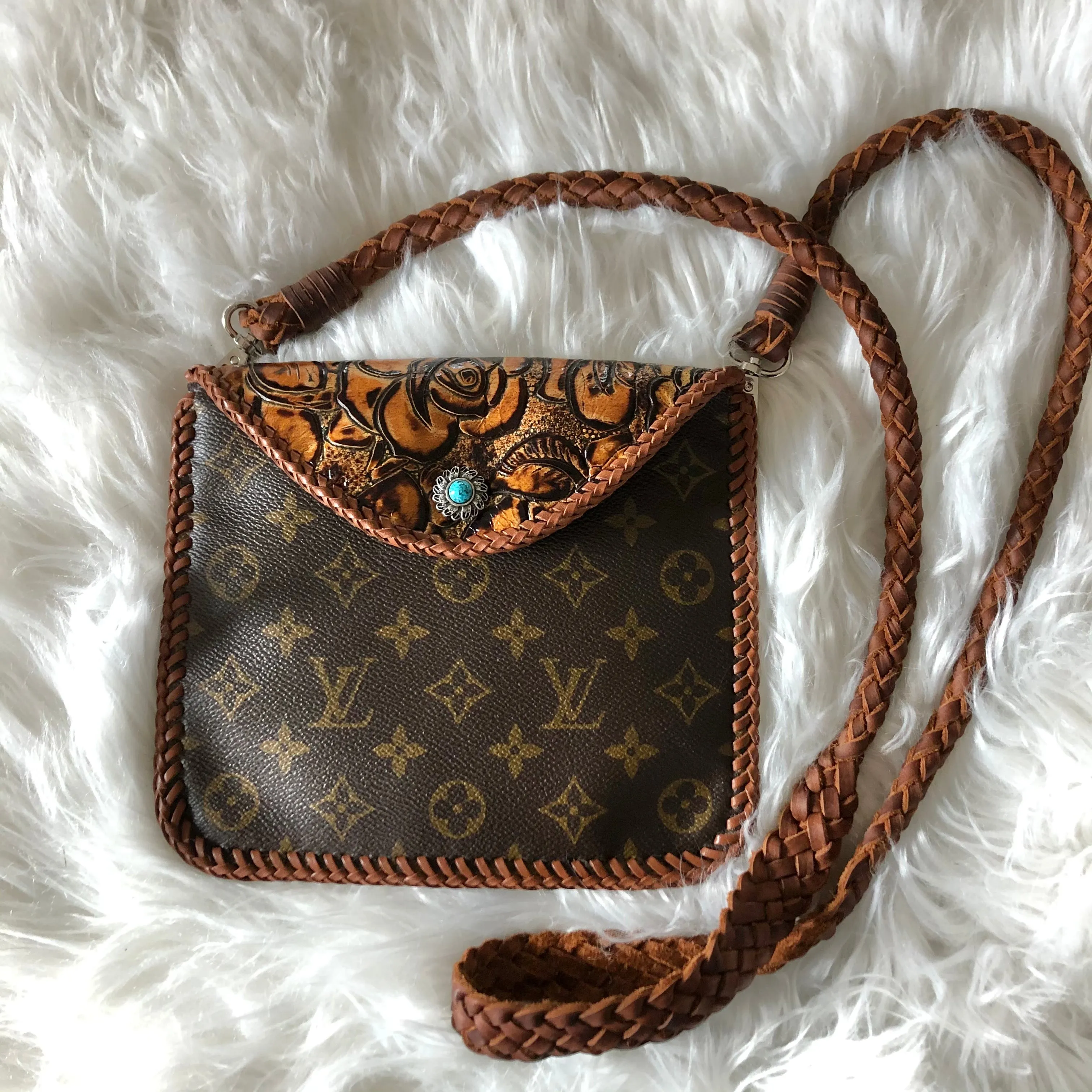 The Falcon with Back Pocket - Caramel Vintage Wristlet/Crossbody/Clutch