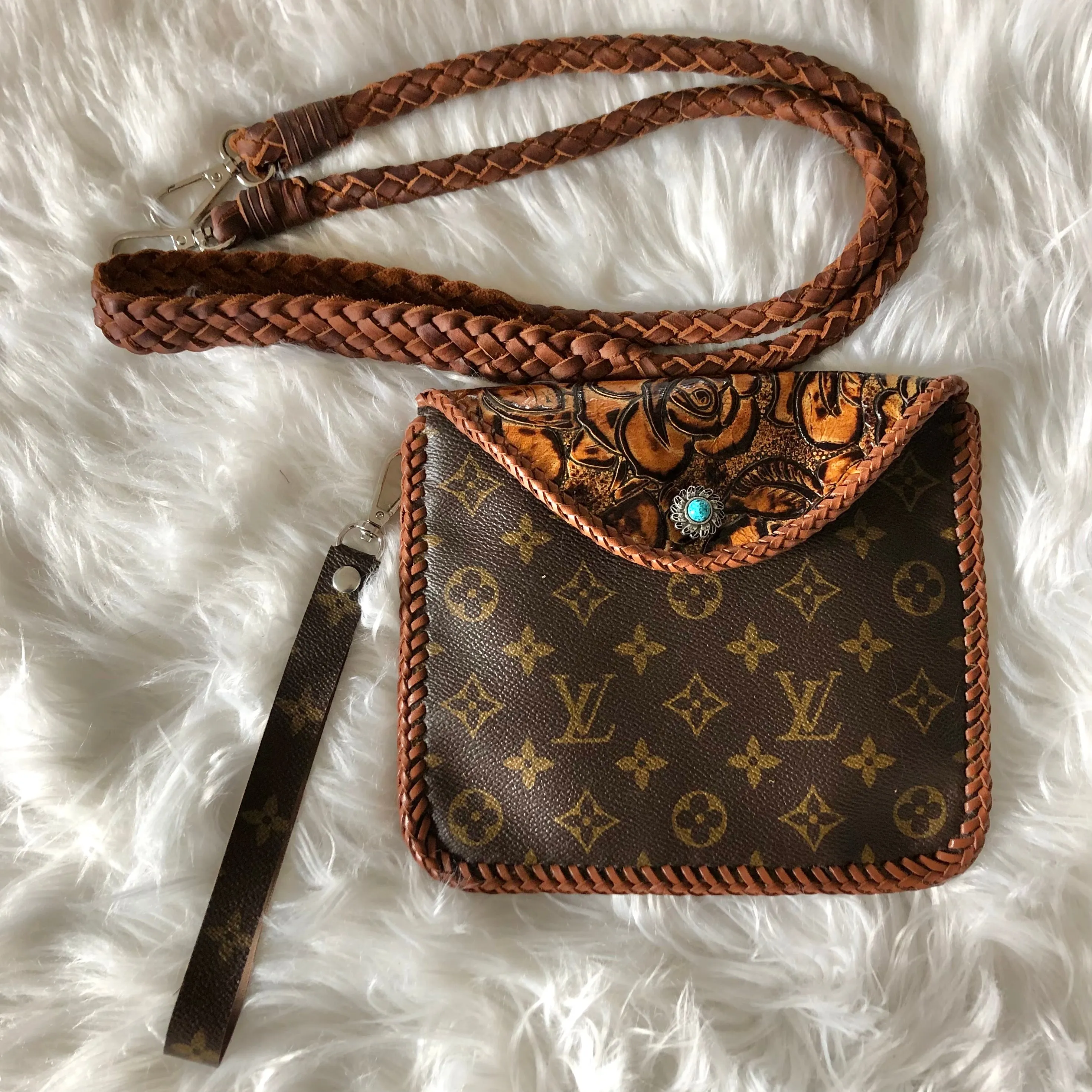 The Falcon with Back Pocket - Caramel Vintage Wristlet/Crossbody/Clutch